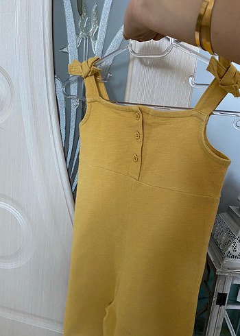 4 Yaş Beden Sarı Kız Çocuk Kolsuz Bol Kesim Tulum