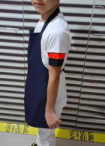Çocuk önlüğü