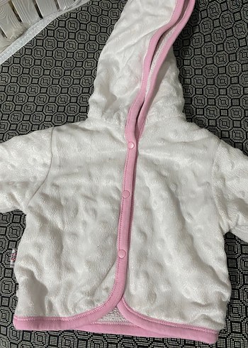 Beyaz düğmeli bebek kalın hırka - Görsel 5