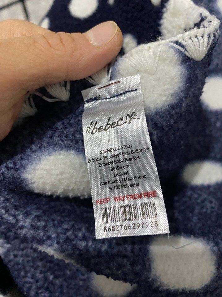 Lacivert Puantiyeli Çocuk Battaniyesi - Görsel 5