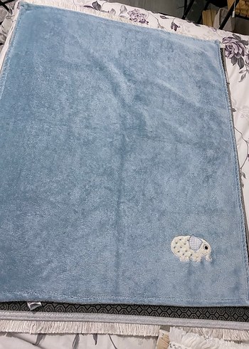 Mavi Nakışlı Bebek Battaniyesi - Görsel 8