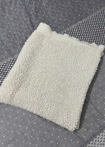 Beyaz Örgü Çocuk Battaniyesi - Görsel 3