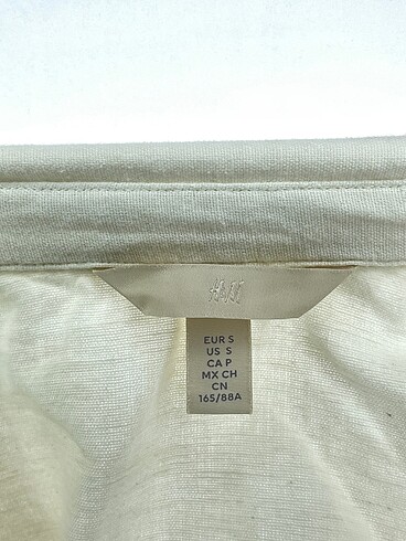 s Beden beyaz Renk H&M Gömlek %70 İndirimli.