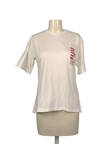 Diğer T-shirt %70 İndirimli.