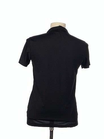 m Beden Diğer T-shirt %70 İndirimli.