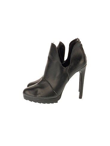 Zara Bot %70 İndirimli.