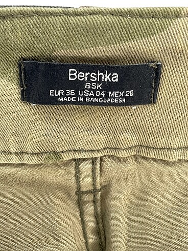 36 Beden çeşitli Renk Bershka Skinny %70 İndirimli.