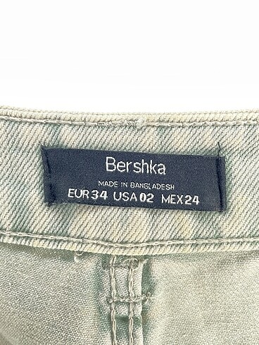 34 Beden çeşitli Renk Bershka Jean / Kot %70 İndirimli.