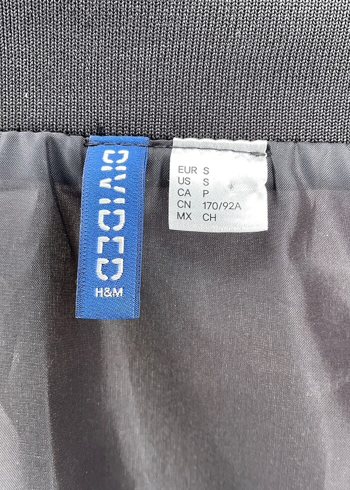 H&M Spor Dış Giyim %70 İndirimli. - Görsel 4