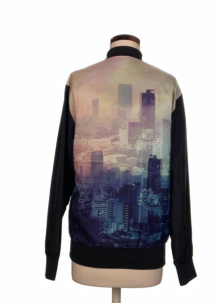 H&M Spor Dış Giyim %70 İndirimli. - Görsel 3