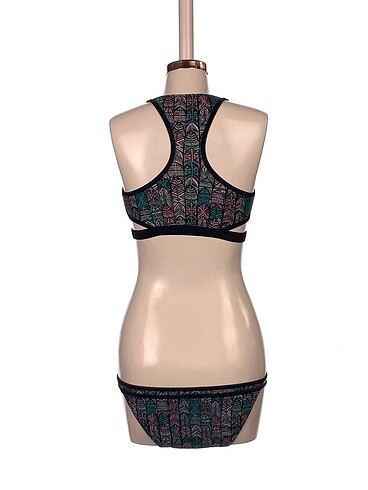 38 Beden Penti Bikini %70 İndirimli.