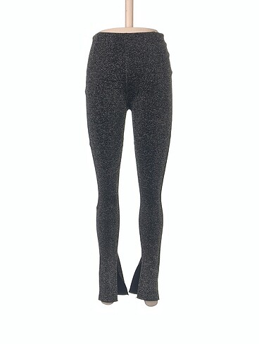 Zara Düz Kesim %70 İndirimli.