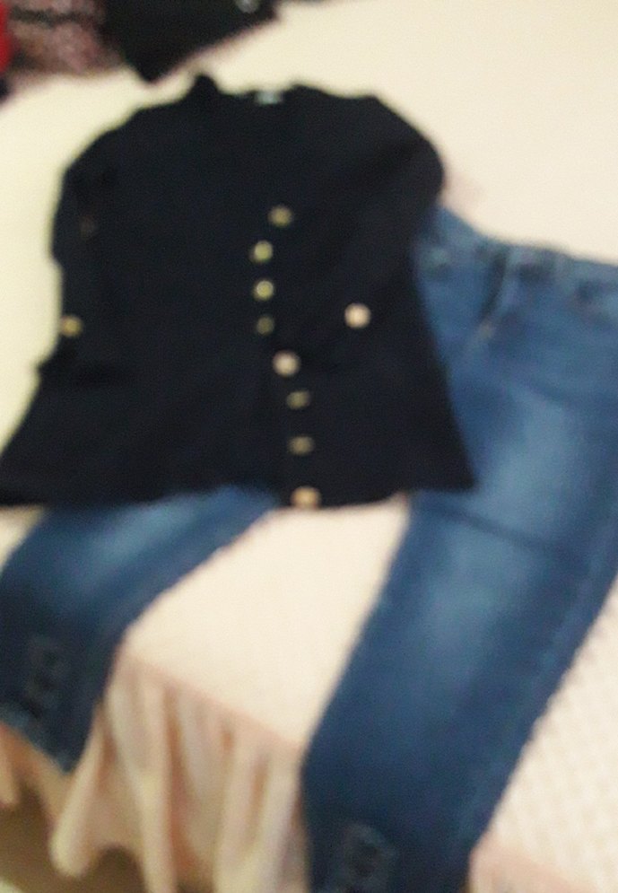 Düğmeli Siyah Kadın Midi Hırka - Görsel 3