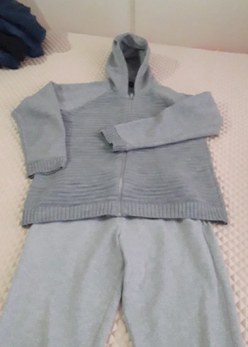 Gri Kapüşonlu Eşofman Takımı - Görsel 2