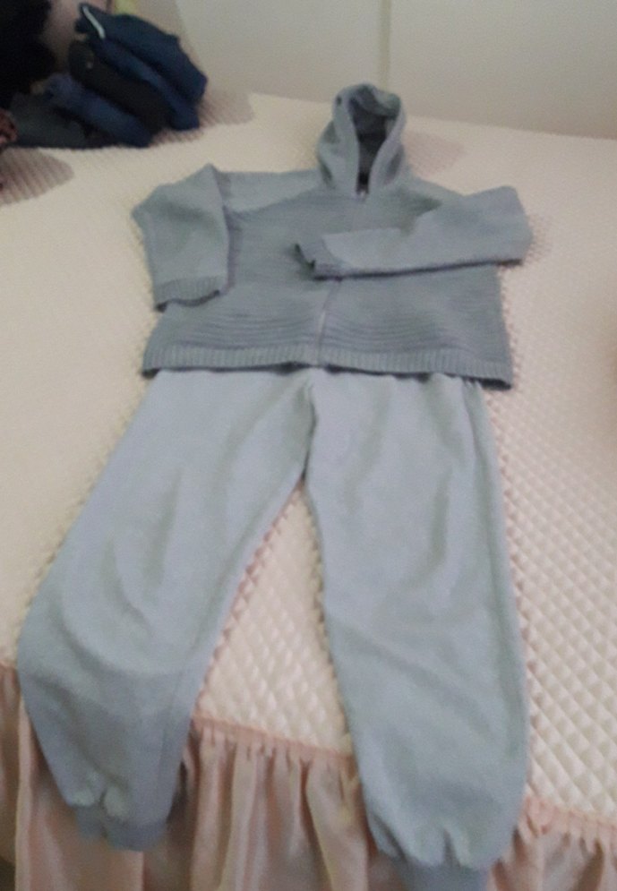 Gri Kapüşonlu Eşofman Takımı - Görsel 3