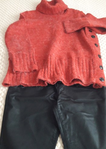 Kırmızı Düğmeli Boğazlı Kadın Kazak pantolon. - Görsel 5