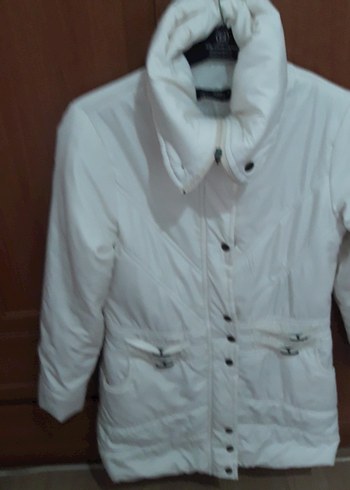 Düğmeli Beyaz Mini Kadın mont - Görsel 3