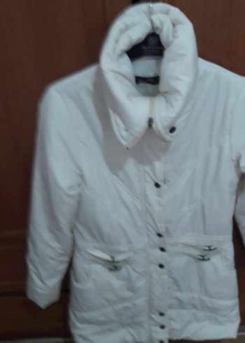 Düğmeli Beyaz Mini Kadın mont - Görsel 5