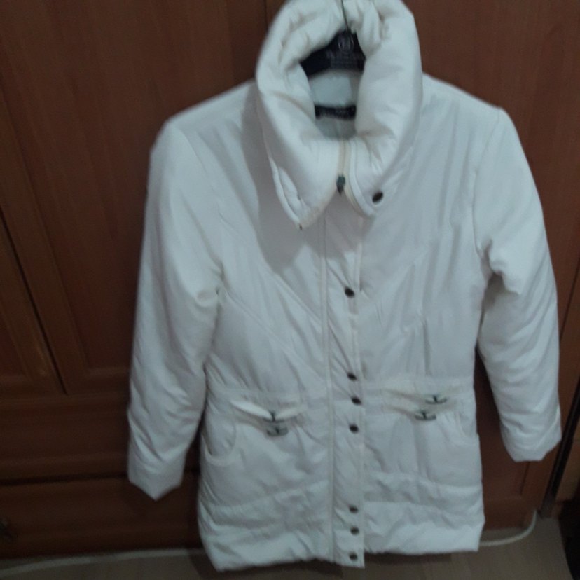 Düğmeli Beyaz Mini Kadın mont - Görsel 3