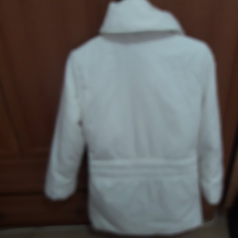 Düğmeli Beyaz Mini Kadın mont - Görsel 4