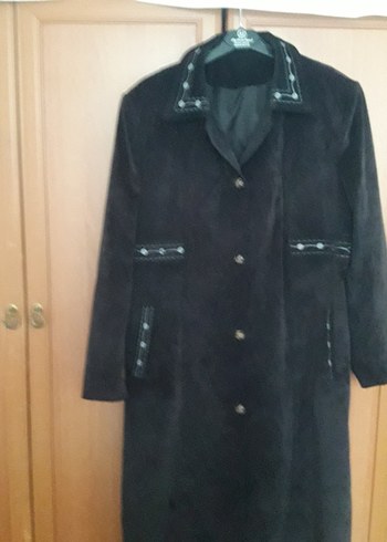 Siyah Uzun kadife Düğmeli Kadın Kaban - Görsel 4