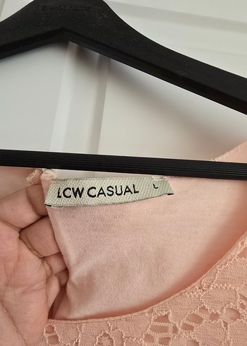 l Beden ten rengi Renk LC-Waikiki Tişört