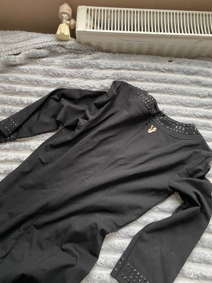 Uzun Kollu Siyah V Yaka elbise - Görsel 2