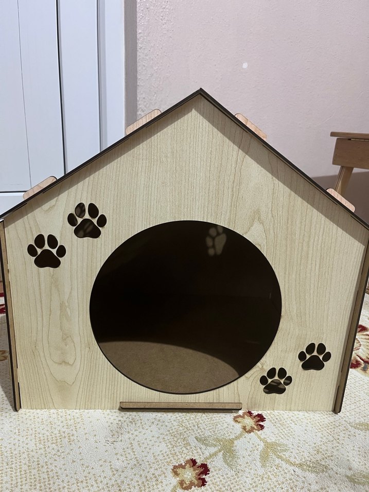 Kırmızı Çatılı Ahşap Kedi Evi - Görsel 3