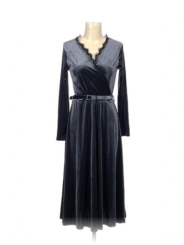 PreLoved Uzun Elbise %70 İndirimli.
