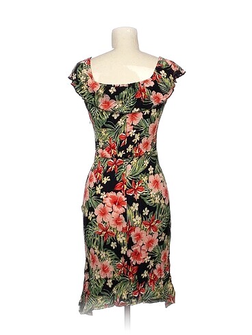 36 Beden PreLoved Kısa Elbise %70 İndirimli.