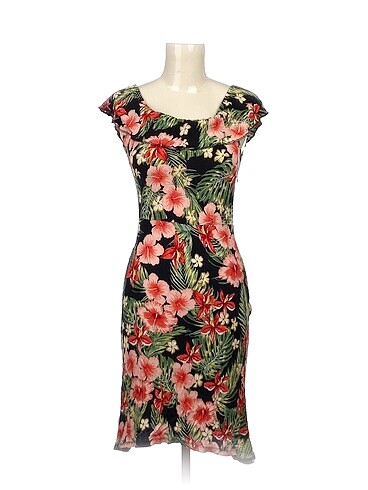 PreLoved Kısa Elbise %70 İndirimli.