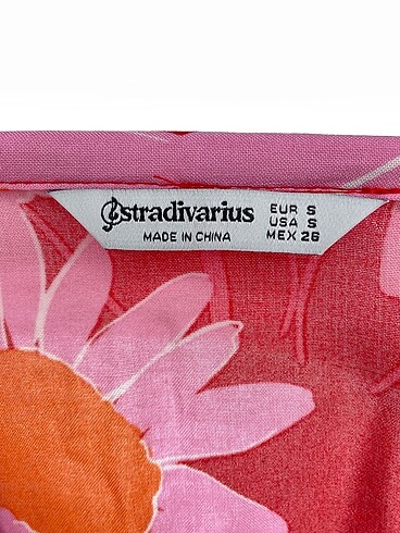 s Beden çeşitli Renk Stradivarius Gömlek %70 İndirimli.