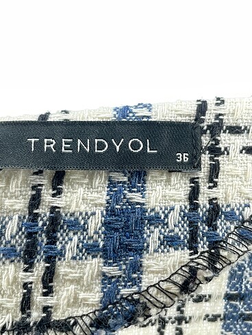 36 Beden çeşitli Renk Trendyol & Milla Kısa Elbise %70 İndirimli.