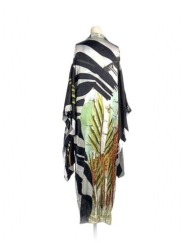 m Beden PreLoved Kimono %70 İndirimli.