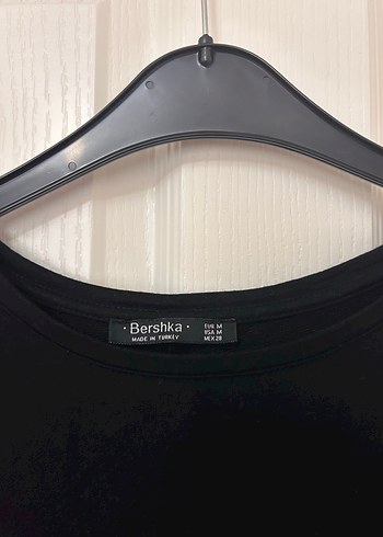 m Beden Bershka Siyah Elbise