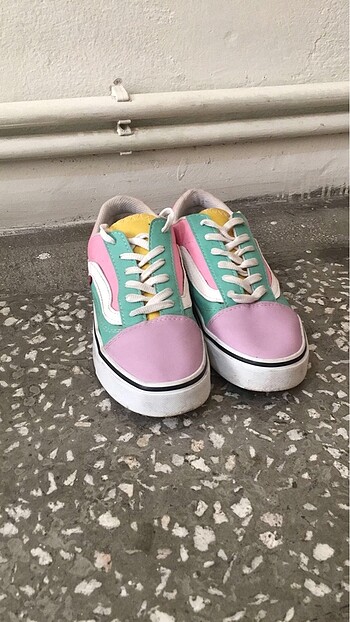 Vans renkli
