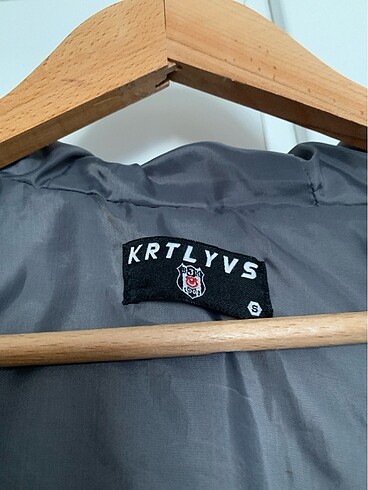 s Beden siyah Renk BEŞİKTAŞ ŞİŞME YELEK