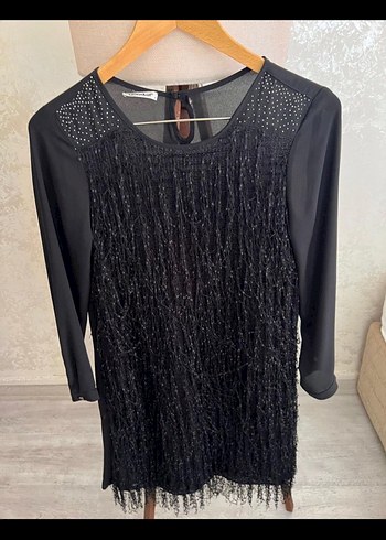 Boncuk İşlemeli Siyah Uzun Kollu Gotik Tunik