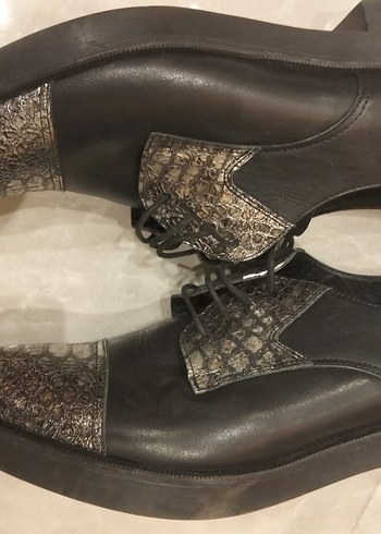 DERIMOD Siyah Yılan Derisi Desenli Kadın Ayakkabı - Görsel 6