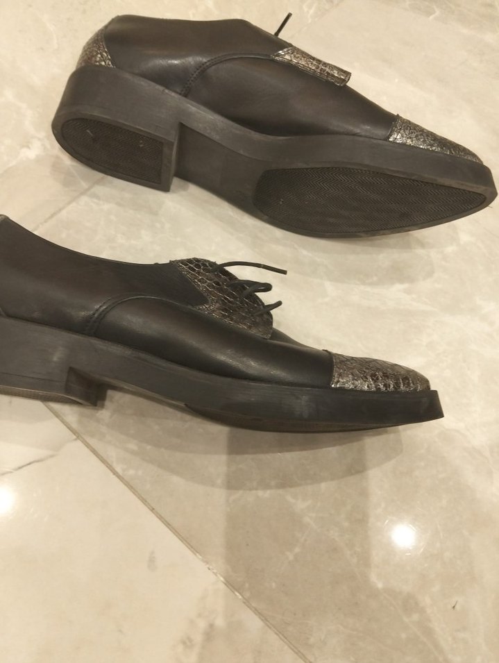 DERIMOD Siyah Yılan Derisi Desenli Kadın Ayakkabı - Görsel 4