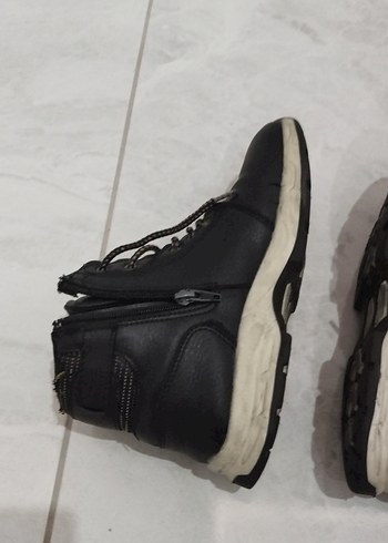 Siyah Kemerli Erkek Çocuk Botu - Görsel 5