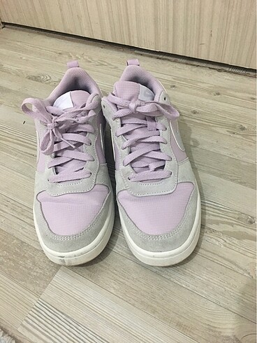 Nike spor ayakkabı 39 numara
