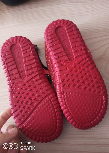 Kız Çocuk Renkli Cırt Cırtlı Ev Terliği - Görsel 3