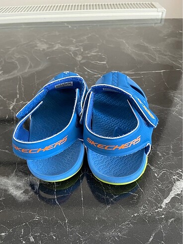 Skechers sandalet