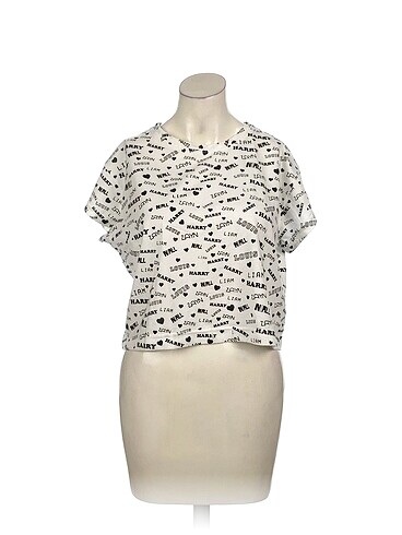 PreLoved T-shirt %70 İndirimli.