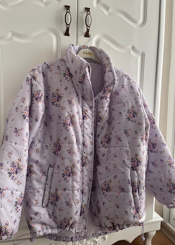 Stradivarius Pastel Lila Cicekli Kapitone Ceket