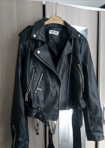Siyah Kemerli Biker Deri Ceket