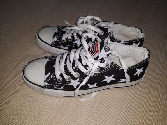 37 Beden converse