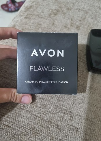 Avon Avon Flawless Krem Toz Fondöten Siyah