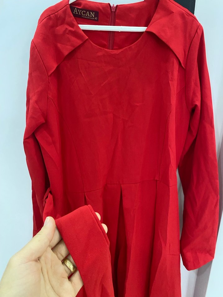 Arkası uzun elbise - Görsel 3